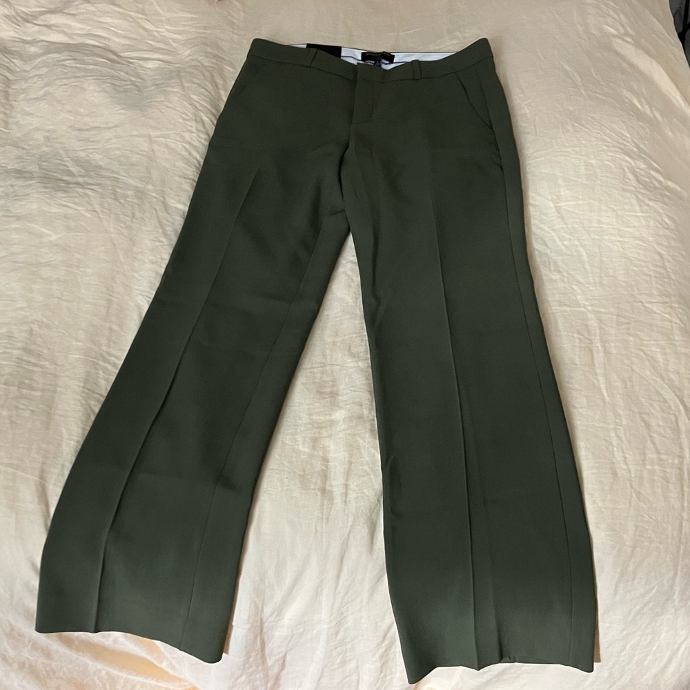 Banana Republic “Logan” trousers. NWT